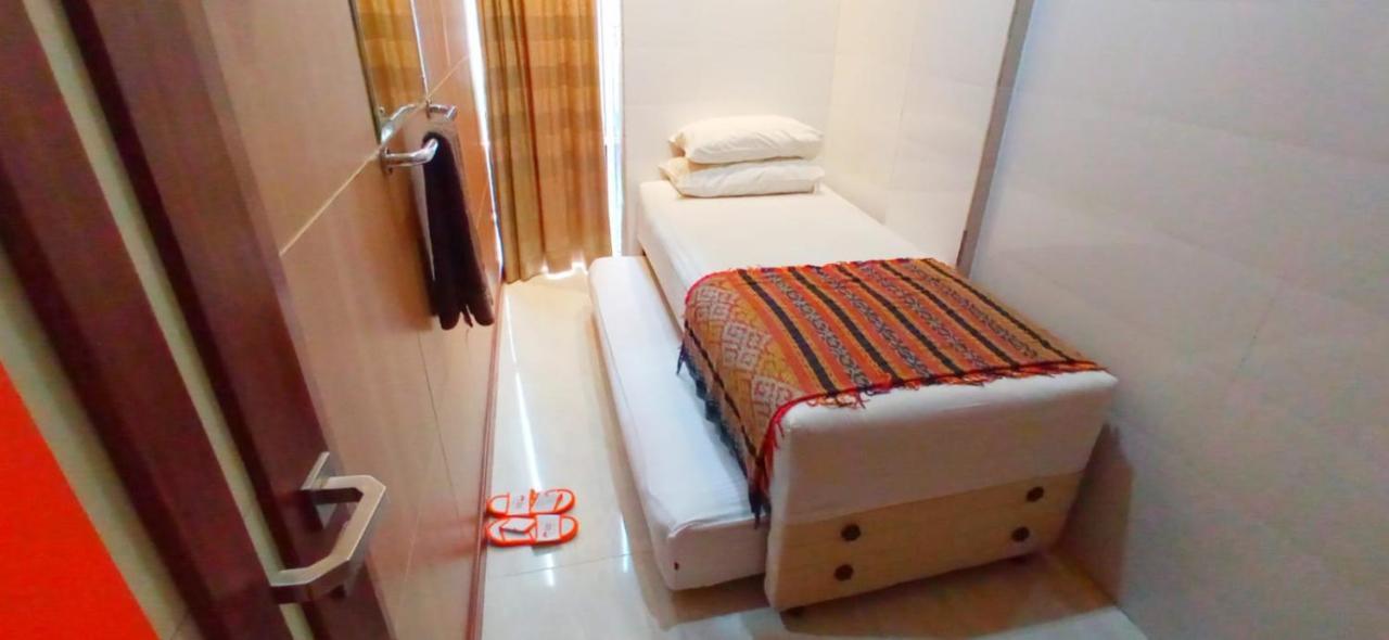 The Cabin Hotel Gandekan Yogyakarta Exteriör bild